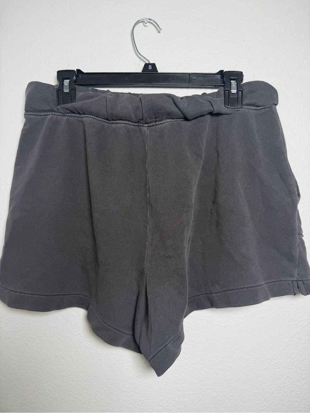 aerie go-to shorts Black Pull-On Athletic Shorts with Front Patch Pockets Size L - Picture 3 of 8